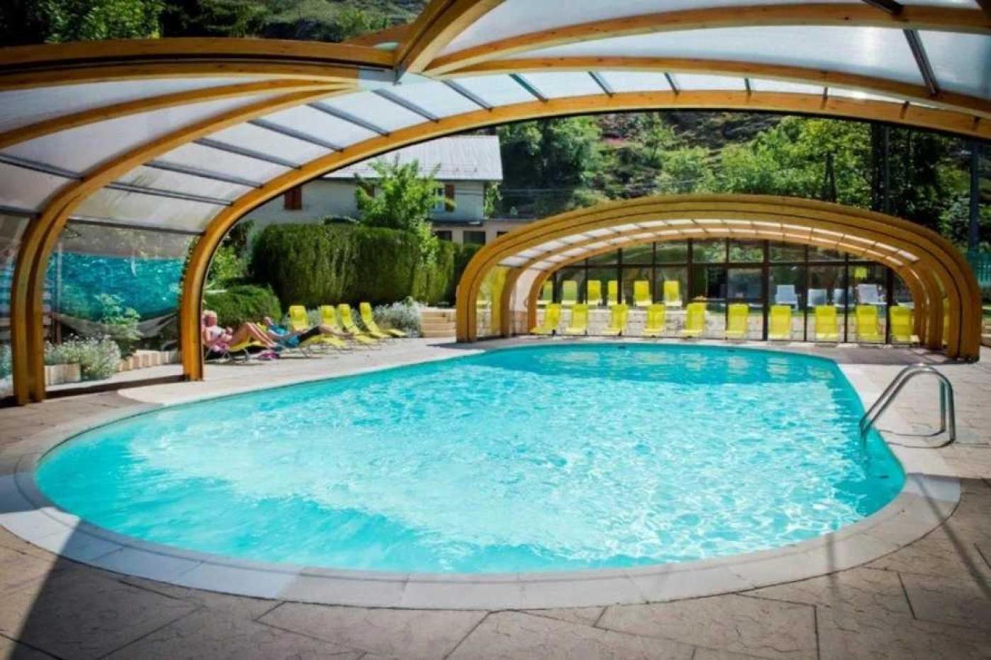 Camping 5 Etoiles - Piscine - Eeceff Le Bourg-dʼOisans Eksteriør bilde