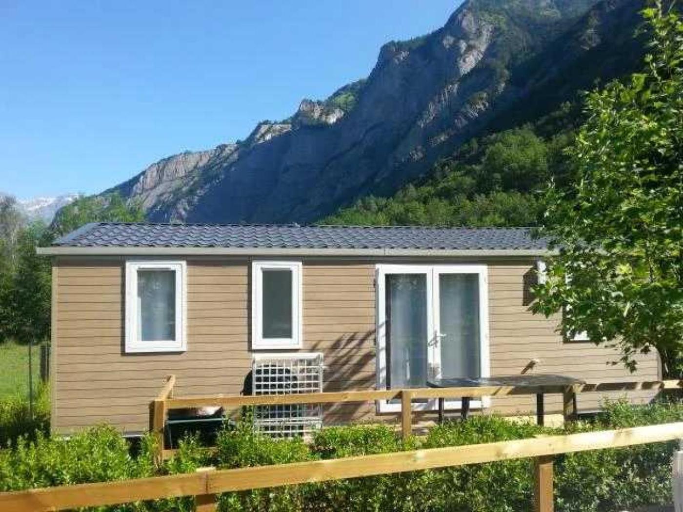 Camping 5 Etoiles - Piscine - Eeceff Le Bourg-dʼOisans Eksteriør bilde